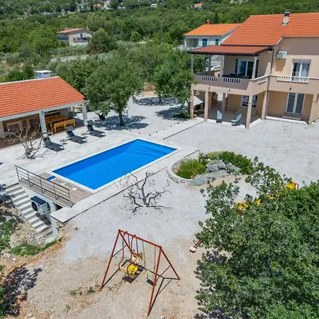 Villa Perfect In Hany *